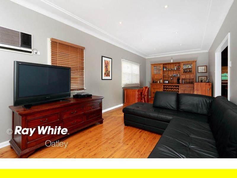 4 Charles Street, Oatley NSW 2223