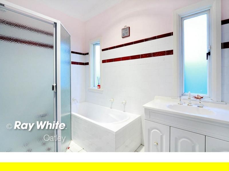 4 Charles Street, Oatley NSW 2223