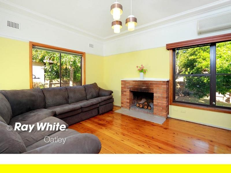 106 Boundary Road, Mortdale NSW 2223