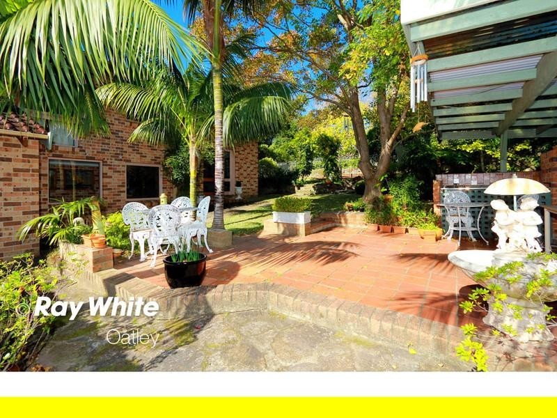 16 Kitchener Street, Oatley NSW 2223