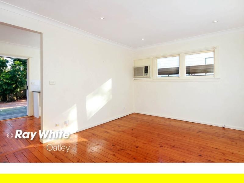 13 Balmoral Road, Mortdale NSW 2223