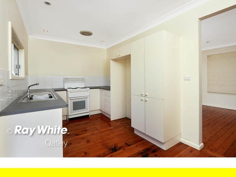 13 Balmoral Road, Mortdale NSW 2223