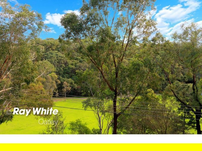 15 Robyn Street, Peakhurst Heights NSW 2210