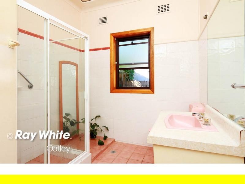 106 Boundary Road, Mortdale NSW 2223