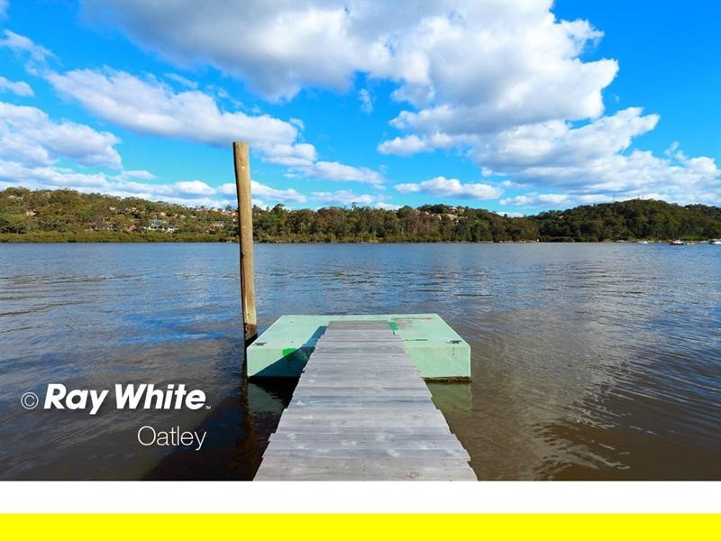 19 Woodlands Avenue, Lugarno NSW 2210