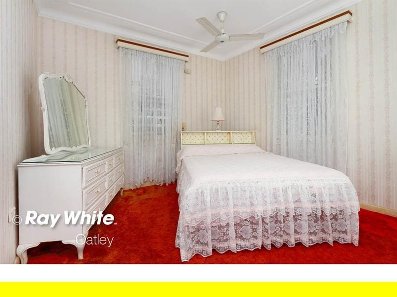 No. 15 Lime Kiln Road, Lugarno NSW 2210