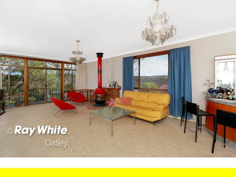 166 Lugarno Parade, Lugarno NSW 2210