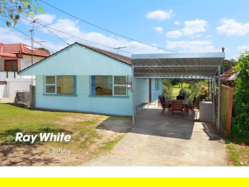 18 Ballantyne Road, Mortdale NSW 2223