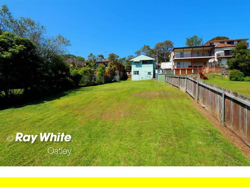 18 Ballantyne Road, Mortdale NSW 2223