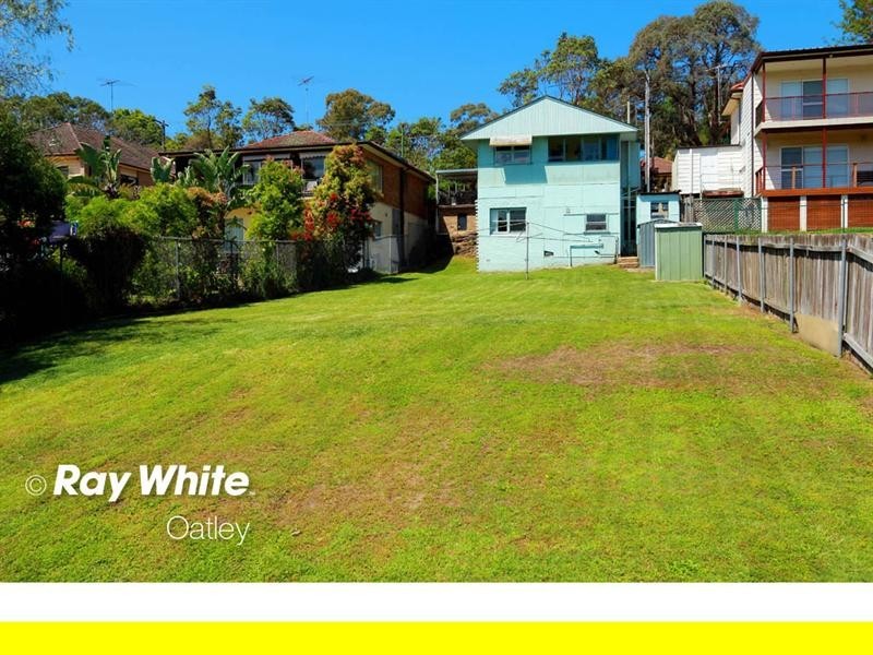 18 Ballantyne Road, Mortdale NSW 2223