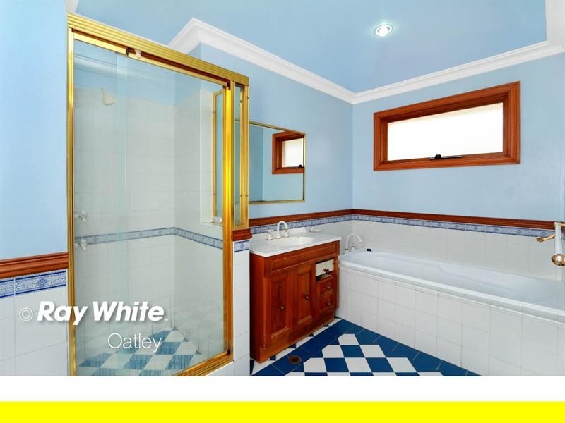 27 Lansdowne Parade, Oatley NSW 2223