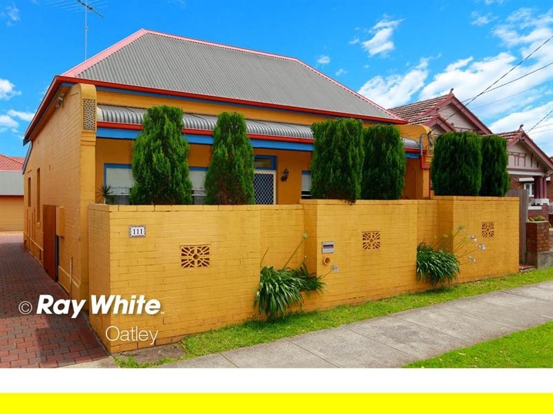 111 Hillcrest Avenue, Hurstville Grove NSW 2220