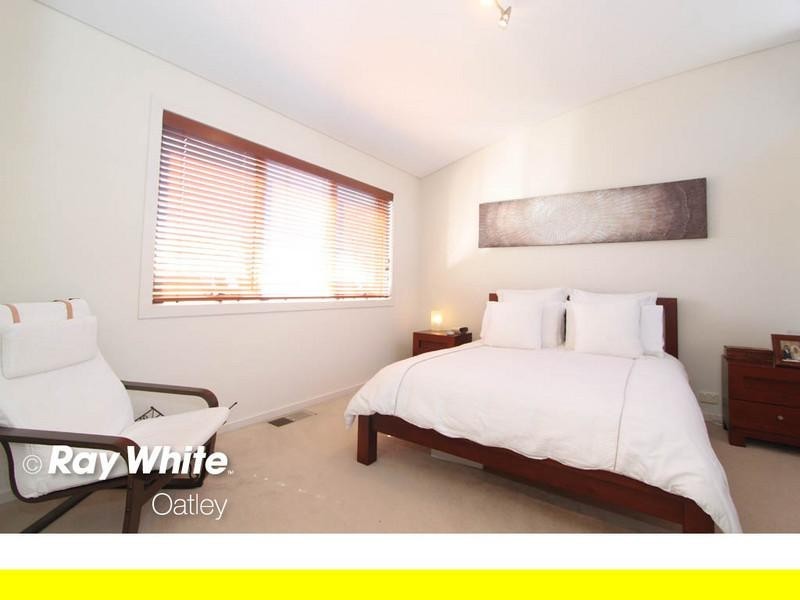 10/2a Rosa Street, Oatley NSW 2223