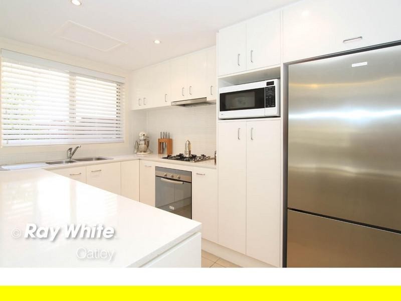 10/2a Rosa Street, Oatley NSW 2223