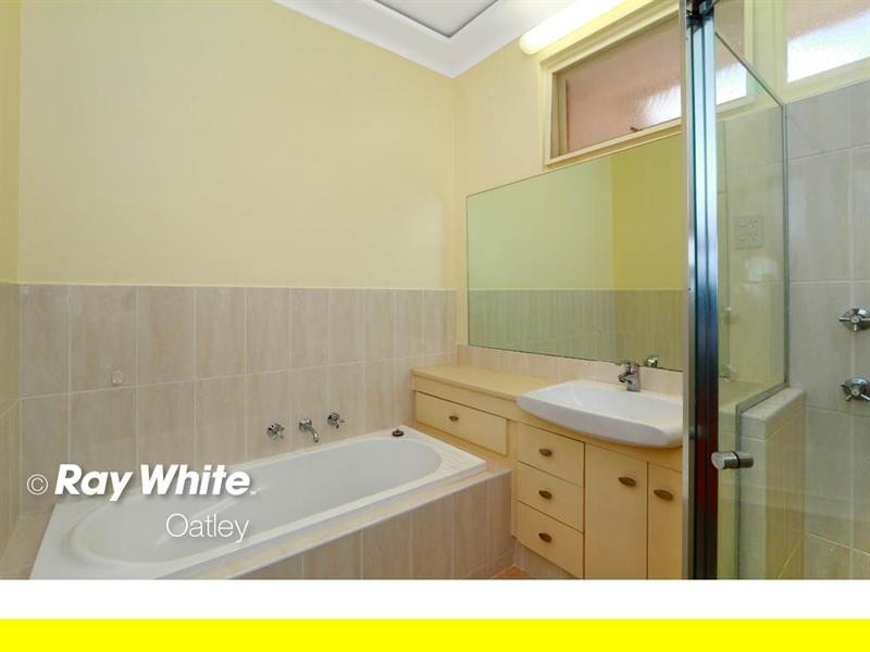 13 Macken Street, Oatley NSW 2223