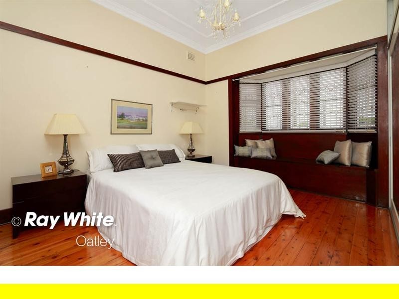 1 Renown Avenue, Oatley NSW 2223