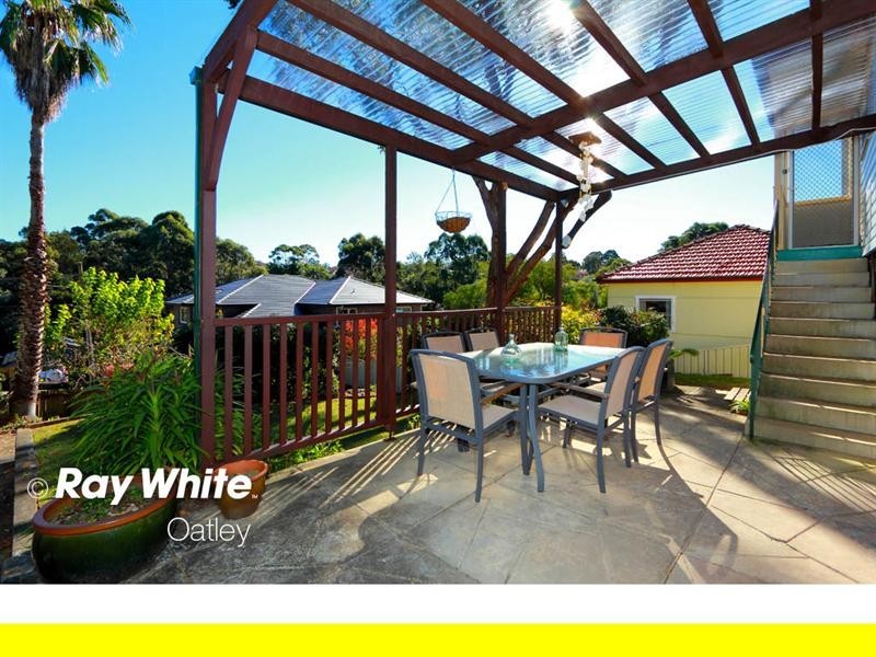 6 Glen Road, Oatley NSW 2223