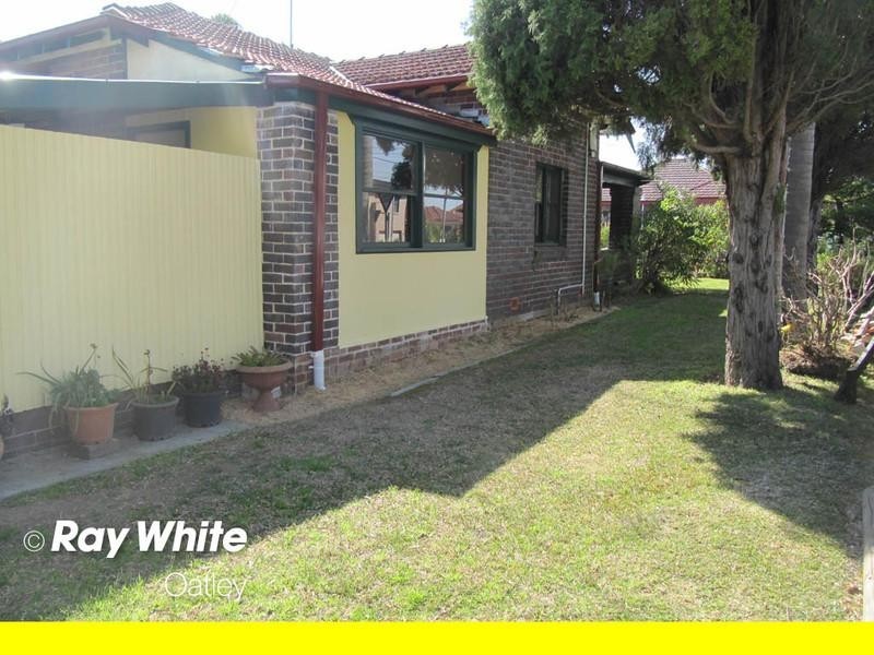21A Waitara Parade, Hurstville Grove NSW 2220