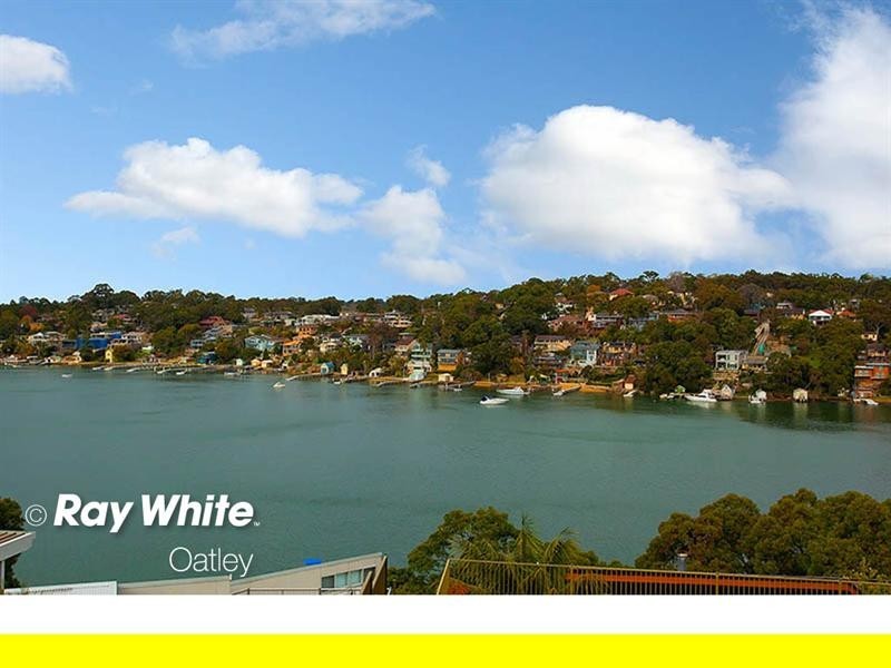 8 Algernon Street, Oatley NSW 2223