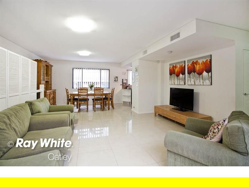 2/6 Oatley Parade, Oatley NSW 2223