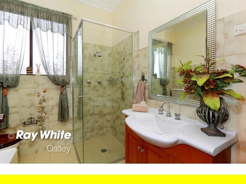 2 Opal Place, Padstow Heights NSW 2211