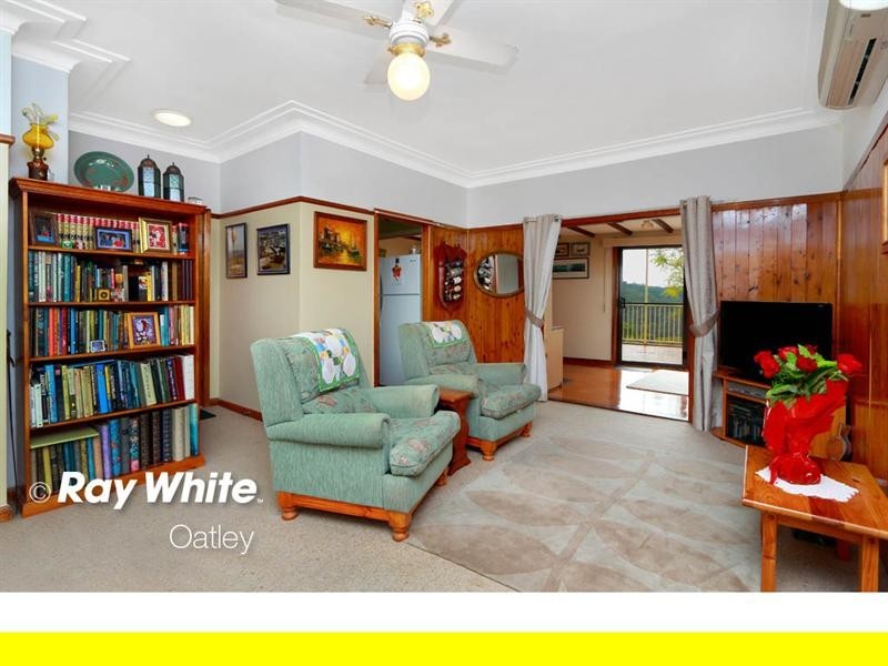 16 Moons Avenue, Lugarno NSW 2210