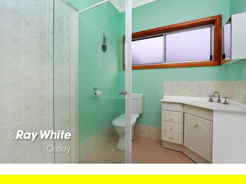 16 Moons Avenue, Lugarno NSW 2210