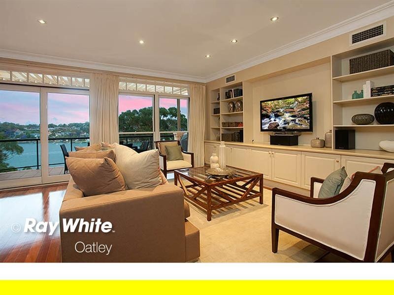 2A Algernon Street, Oatley NSW 2223