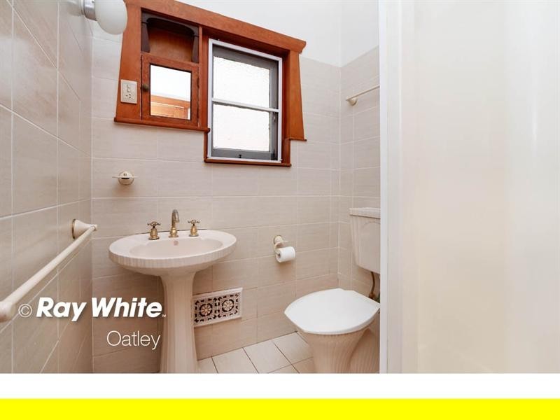 20 McRaes Avenue, Penshurst NSW 2222