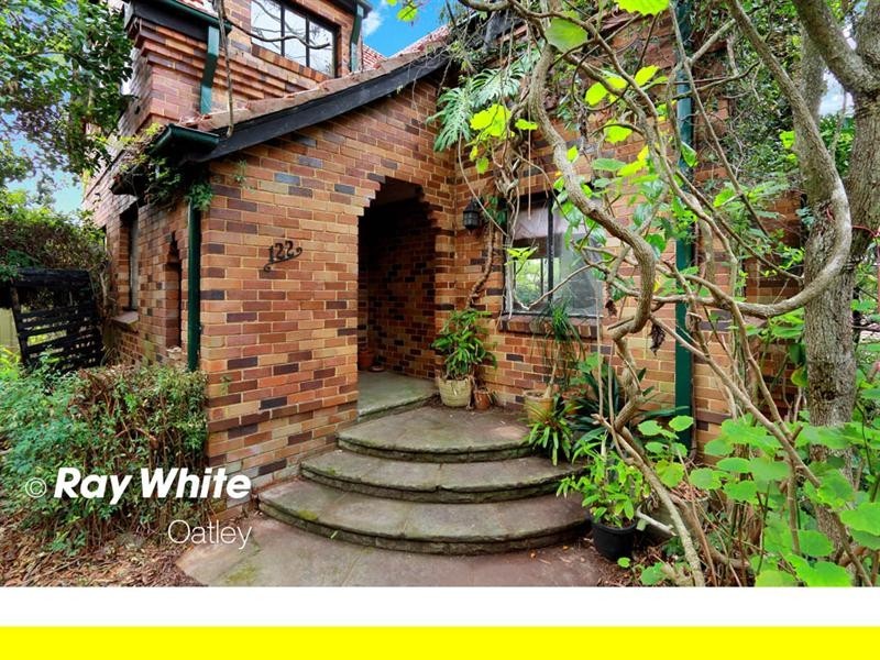 122 Marine Drive, Oatley NSW 2223