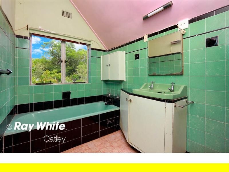 122 Marine Drive, Oatley NSW 2223