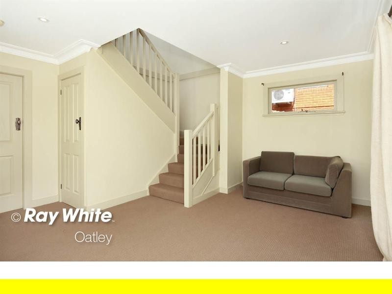 21 Pacific Avenue, Penshurst NSW 2222