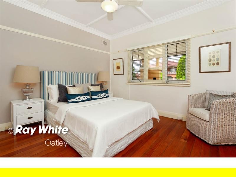 68 Gungah Bay Road, Oatley NSW 2223