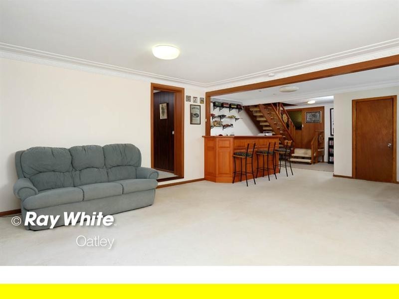 17 Rainbow Parade, Peakhurst Heights NSW 2210