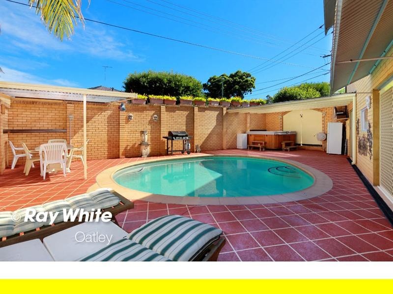 17 Rainbow Parade, Peakhurst Heights NSW 2210