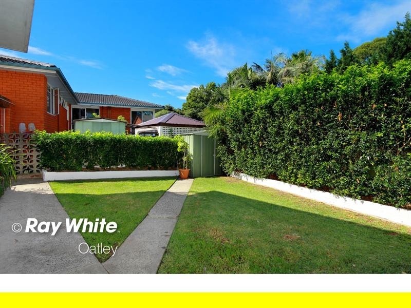 17 Rainbow Parade, Peakhurst Heights NSW 2210