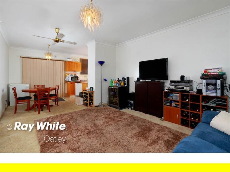 2/37 Greenacre Road, South Hurstville NSW 2221