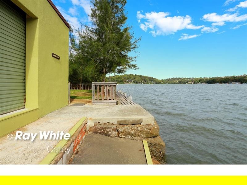 5 Dinjerra Crescent, Oatley NSW 2223