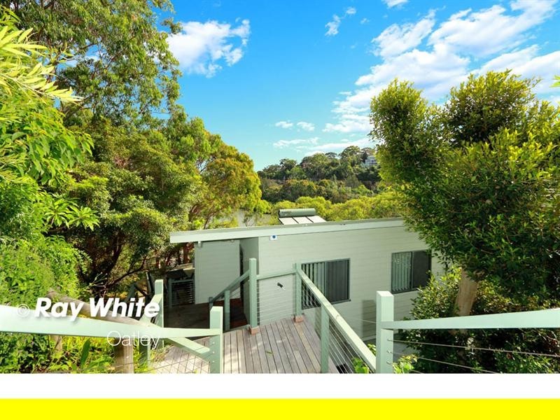 5 Dinjerra Crescent, Oatley NSW 2223