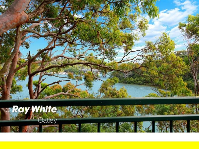 5 Dinjerra Crescent, Oatley NSW 2223