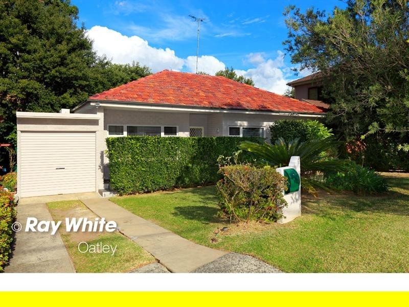 7 Walker Avenue, Peakhurst NSW 2210