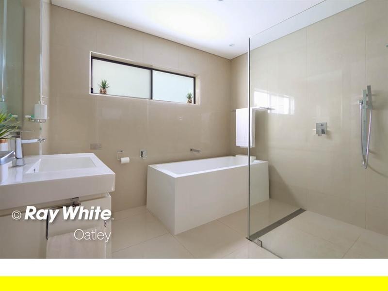 62 Gungah Bay Road, Oatley NSW 2223