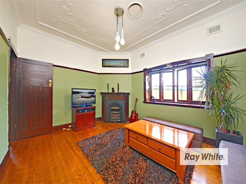 8 Harriet Street, Marrickville NSW 2204