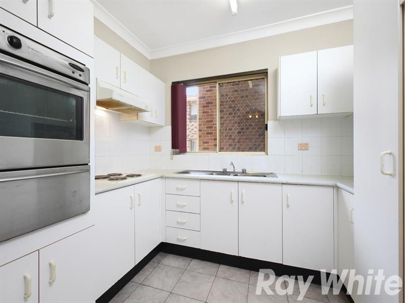 8/27-33 Jeffrey Street, Canterbury NSW 2193