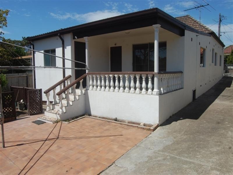 158 Denison Road, Dulwich Hill NSW 2203