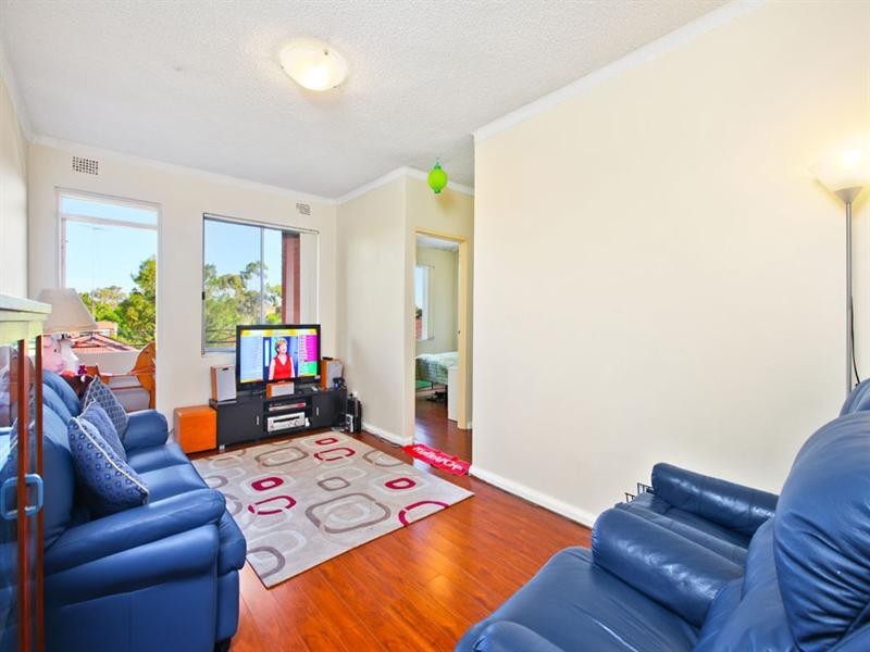 7/11 Bayley Street, Marrickville NSW 2204