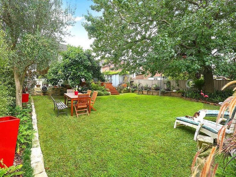 6 Nelson Road, Earlwood NSW 2206