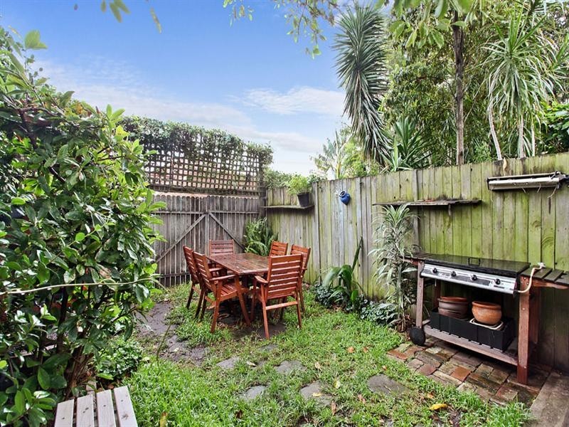 78 Grove Street, St Peters NSW 2044