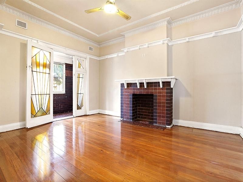 39 Woodcourt Street, Marrickville NSW 2204