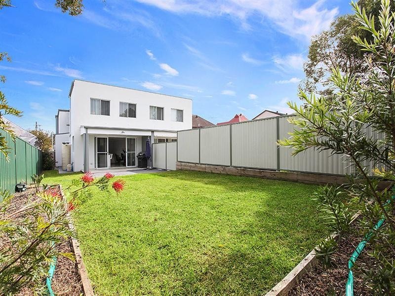 16A Dreadnought Street, Roselands NSW 2196